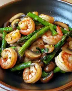 Shrimp and asparagus stir-fry with mushrooms